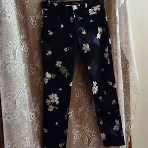 New Banana Republic Women's Size 2L black cream‎ floral ankle crop classic pant